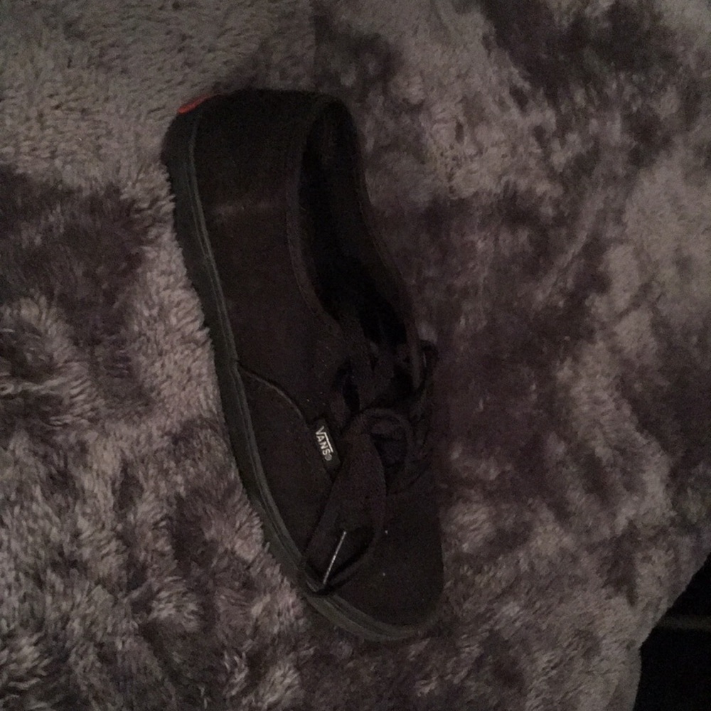 Vans - Picture 3 of 3